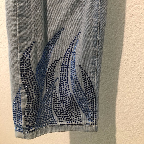 Focus Jeans - Picture 5 of 9